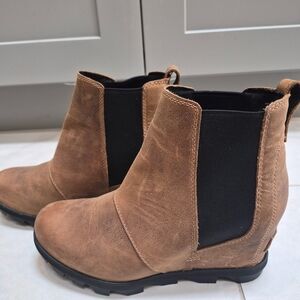 Sorel Brown and Black Ankle Boots